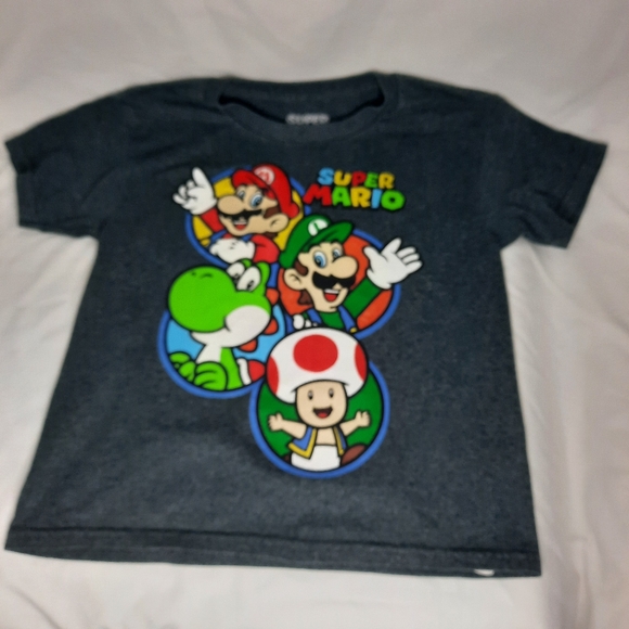Super Mario t's and hoodie - Picture 5 of 11